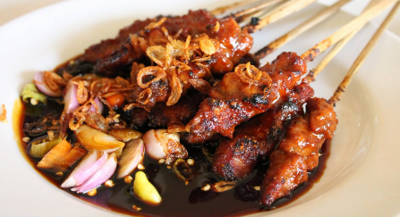 Sate Blora Kambing & Ayam Atmo Putro: Kenikmatan yang Menggoda di Jalur Gumilir